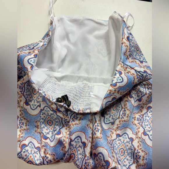 A COLLECTION White Blouse with Colorful Floral Design size m - Picture 14 of 16